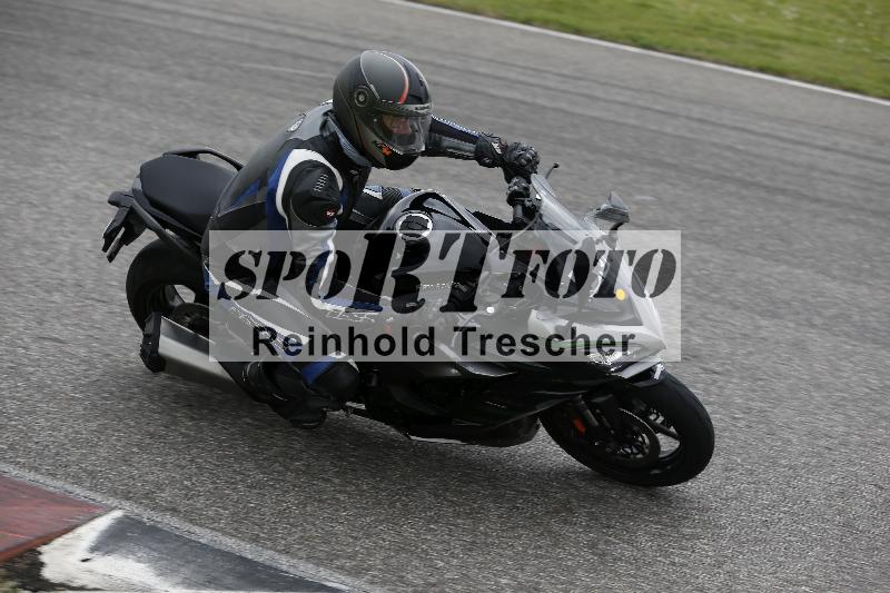 /Archiv-2025/10 23.04.2025 Cornu Master School ADR/rot-rouge/66